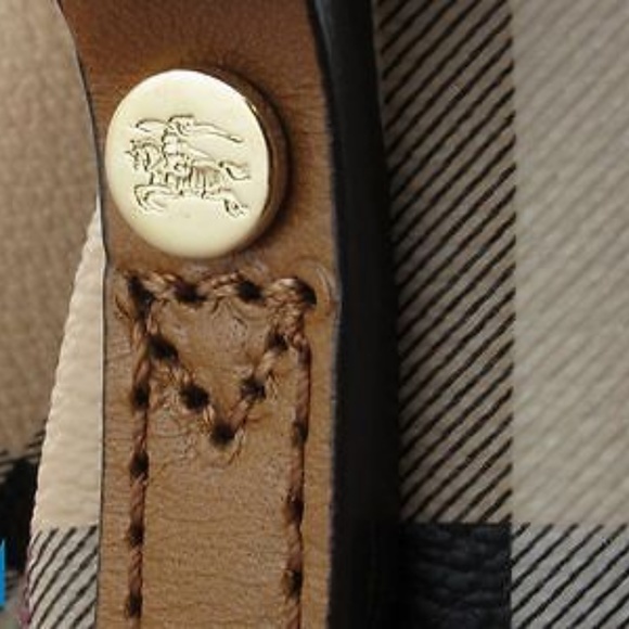 Making Me Offers - Picture 6 of 8